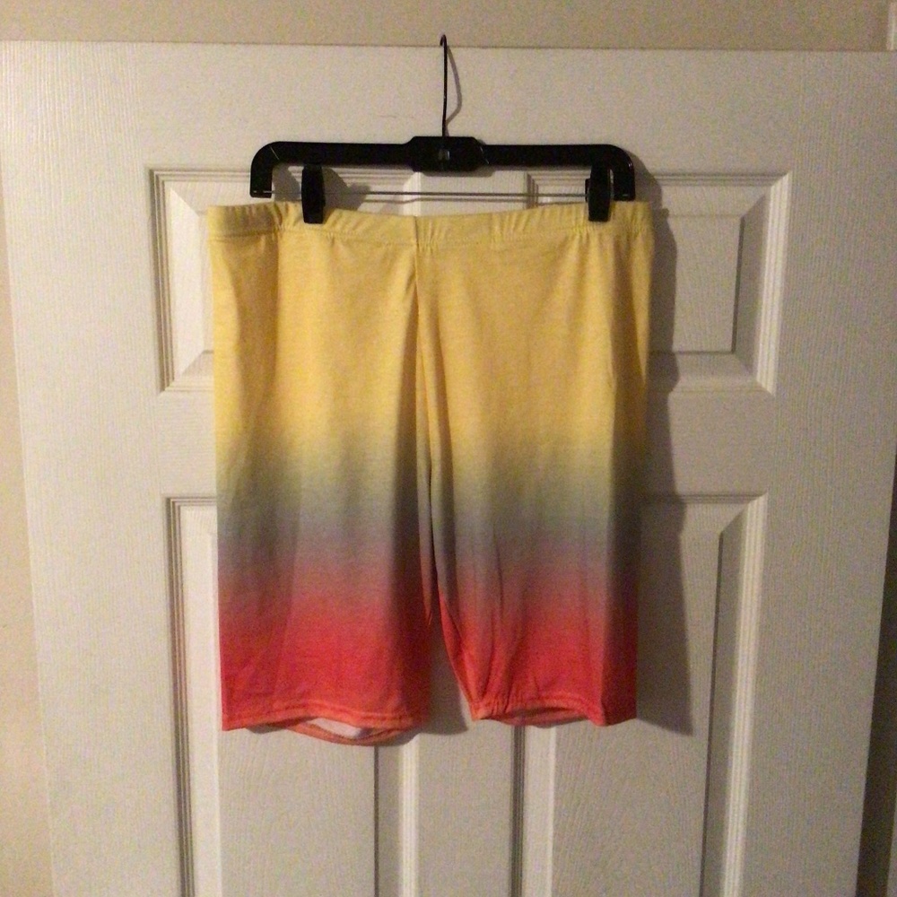 Shorts set - Picture 3 of 3